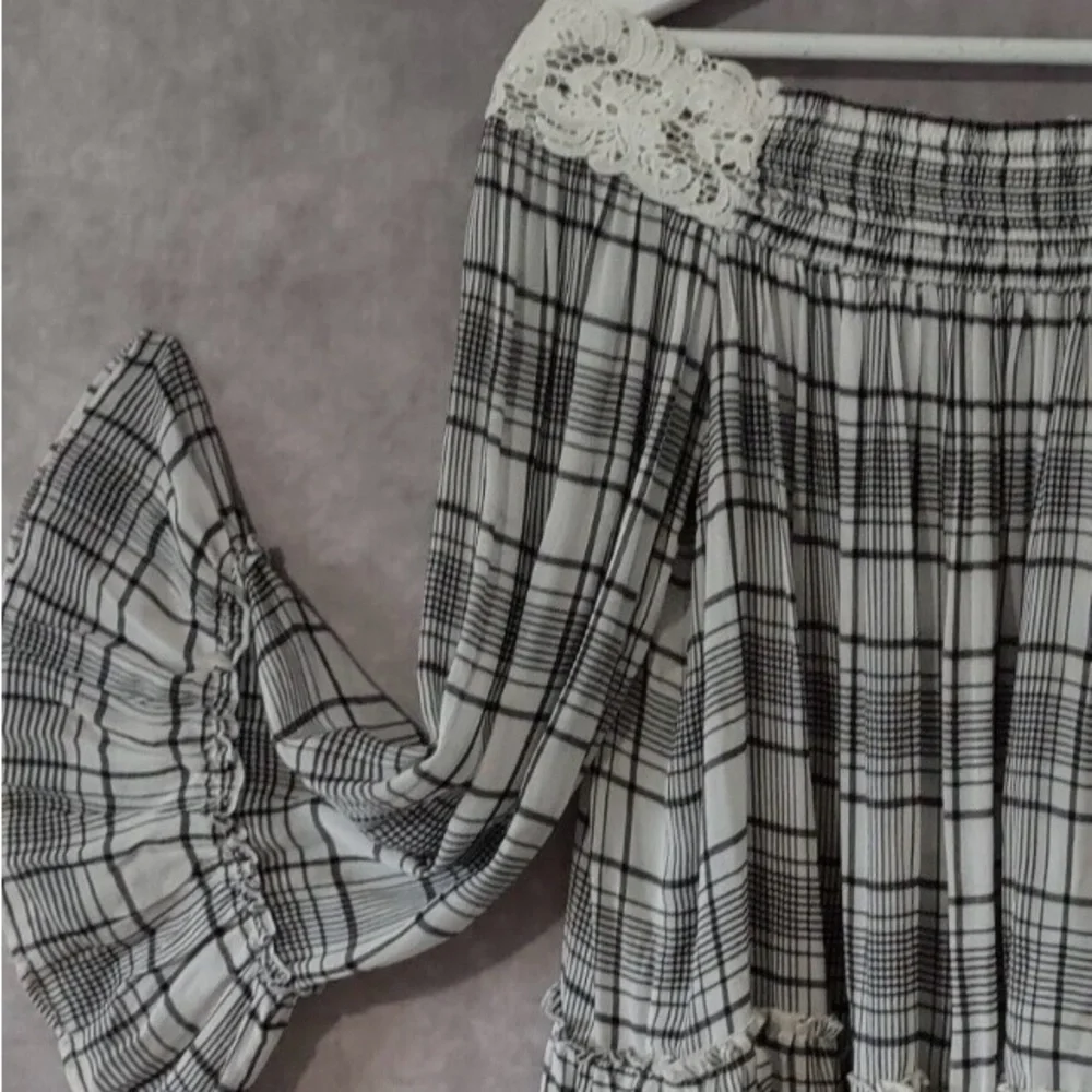 Loft Flowy Plaid Off Shoulder Top - Picture 4 of 6